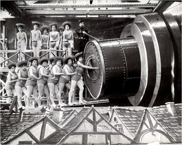 Le voyage extraordinaire suivi de "Voyage dans la lune"